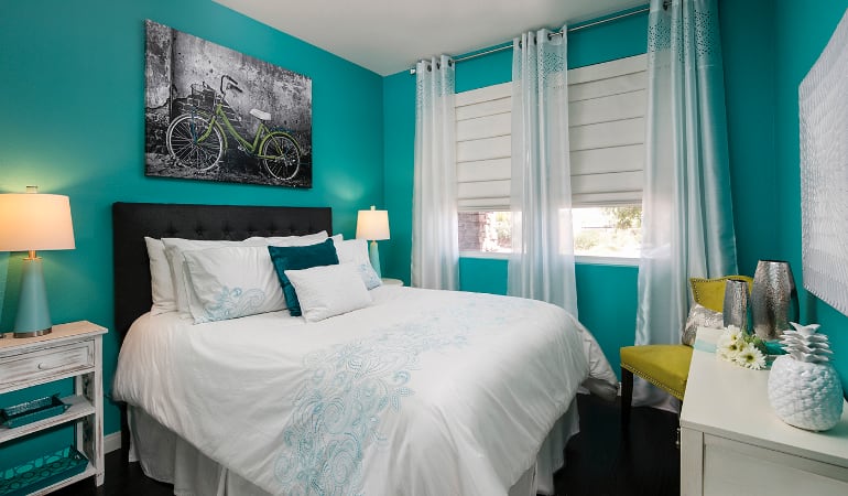 Roman shades in a Houston bedroom